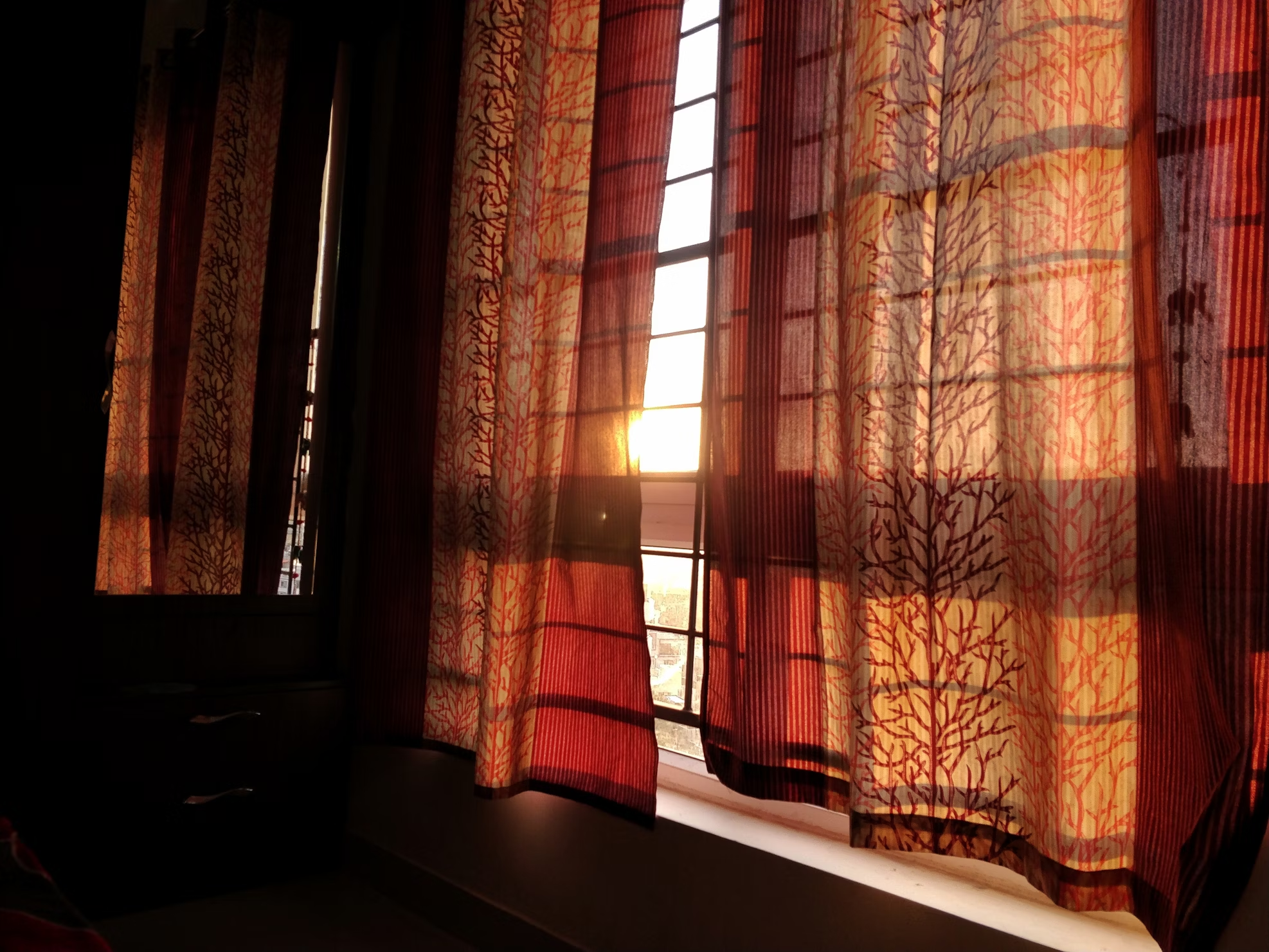 Introduction To The Advantages And Disadvantages Of Polyester Fabrics Used In Curtains