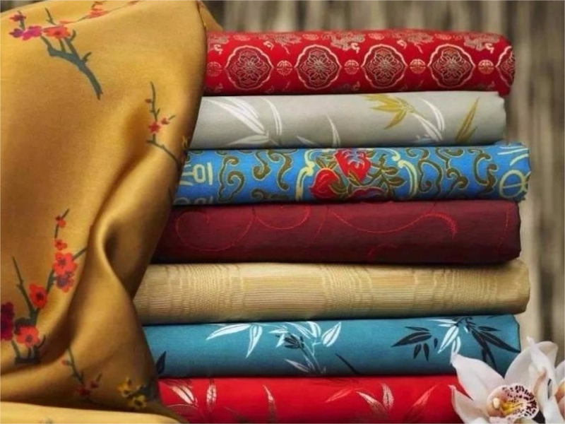 silk fabric production