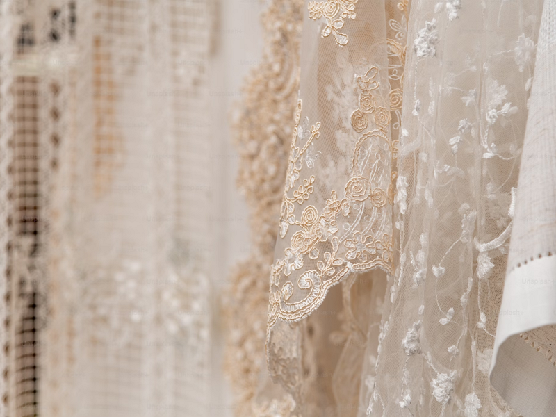 How To Design Party Lace Fabric To Ensure Wearing Comfort?