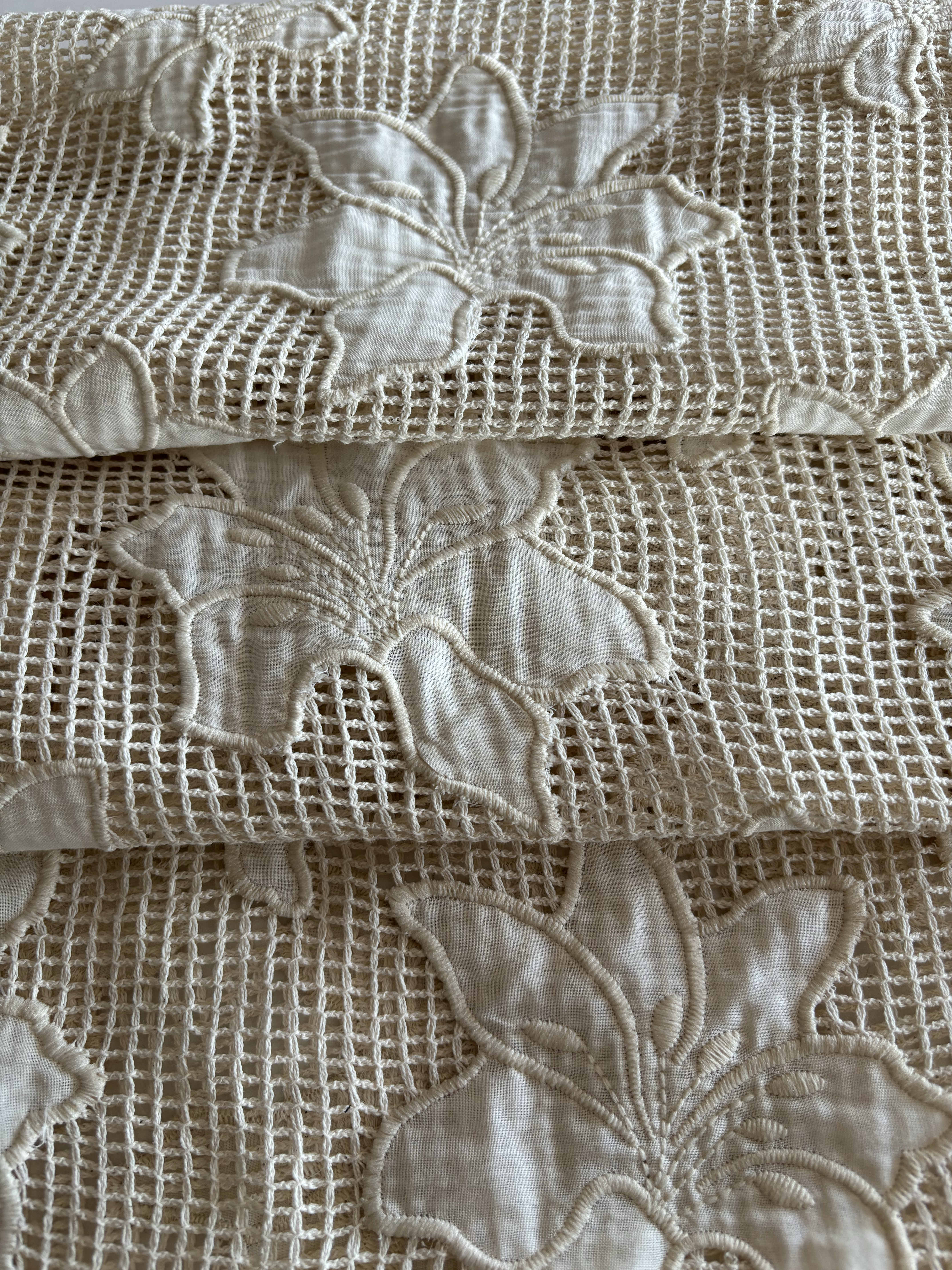 HDX-24102 Polyester Embroidery Fabric Wholesale