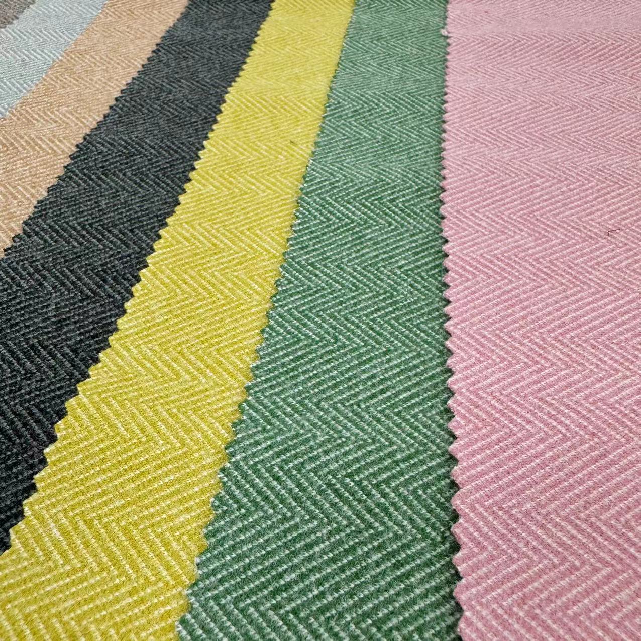 FZ-23105 100%Poly Knitted Jacquard Brushed Fabric Wholesale