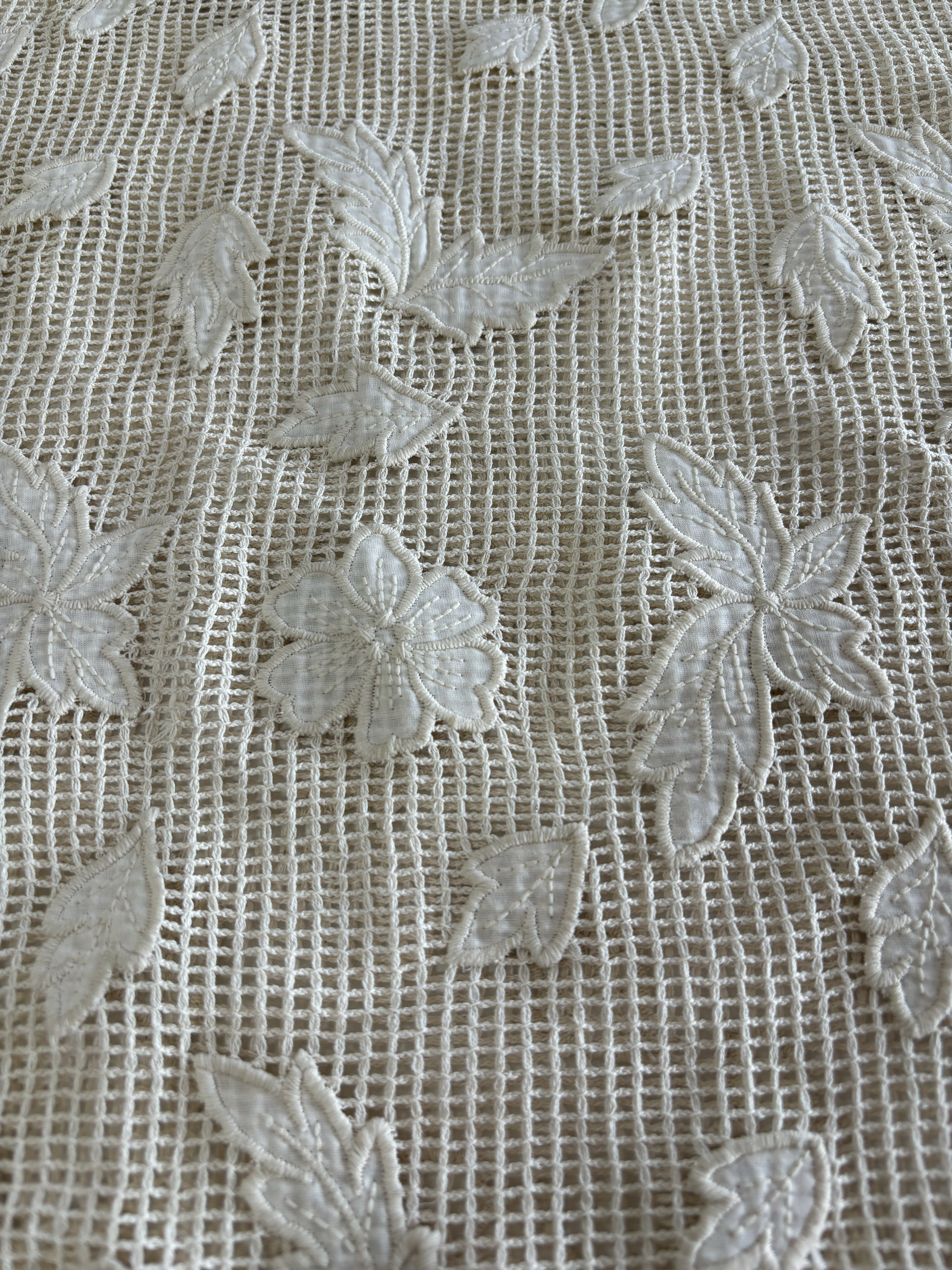 HDX-24099 Tulle ground Embroidery Fabric Wholesale
