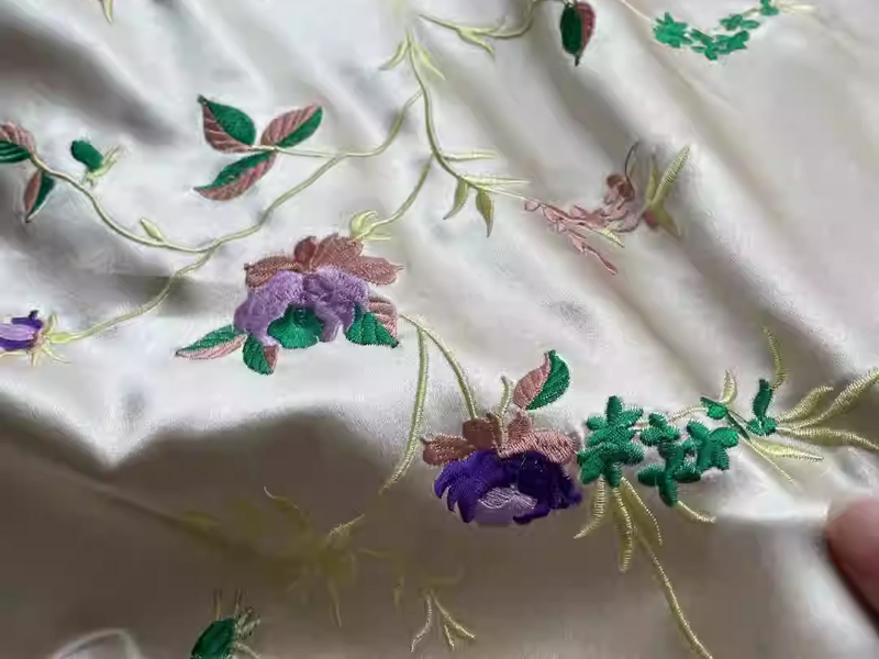 Analysis Of Design Styles Of Daily Embroidered Fabrics